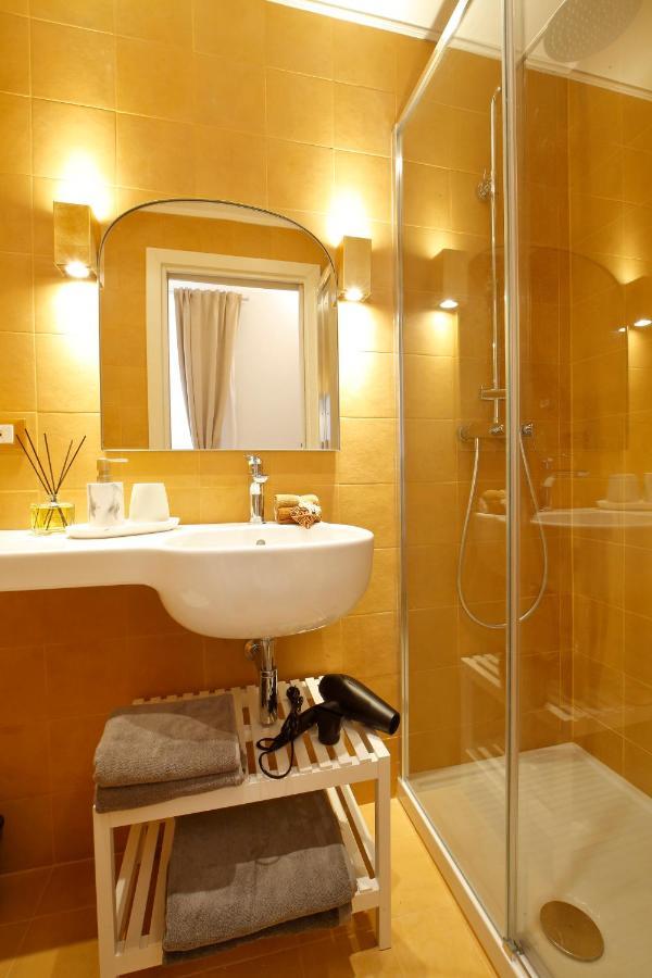 Breathe Liguria - Lucy 1 Bedroom And 1 Apartment In A Newly Renovated Nineteenth-Century Building In The Historic Center Near The Sea 라스페치아 외부 사진